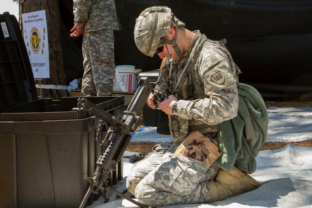 Weapons Assembly at USARC 2015 Best Warrior