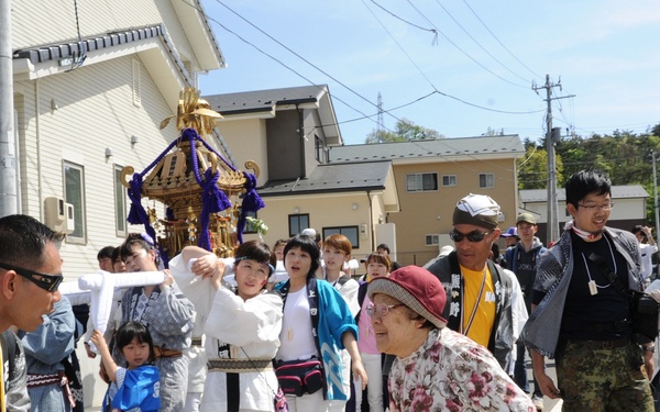 Misawa Sailors take part in Onagawa, Japan’s Mikoshi Festival