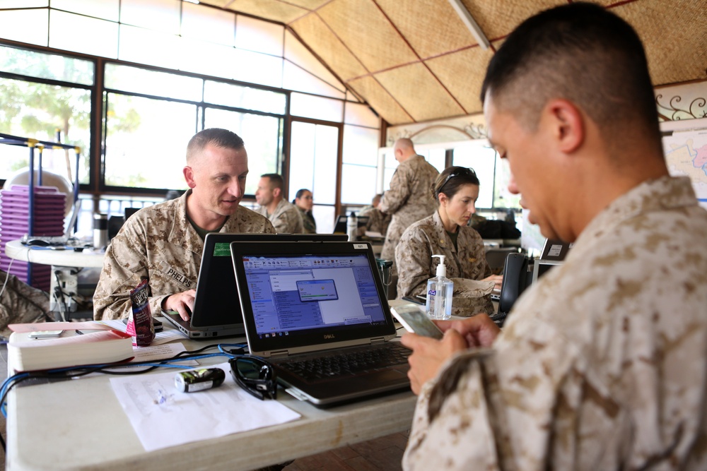 U.S., Nepal's military coordinate relief missions