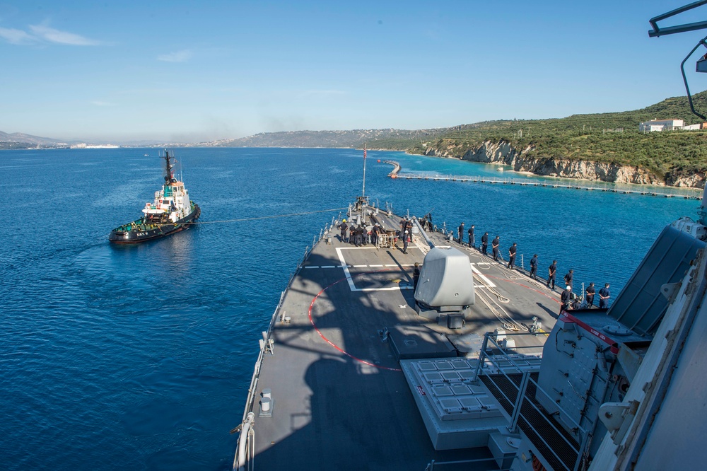 USS Laboon departs Souda Bay