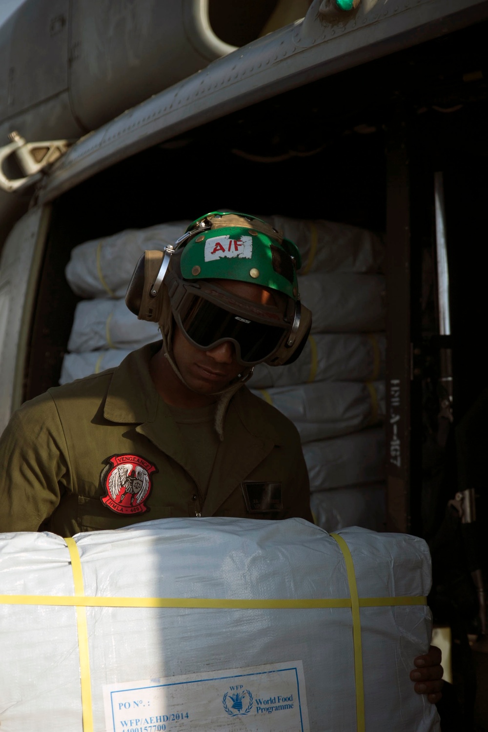 U.S. Marine aircraft deliver critical supplies to Nepal