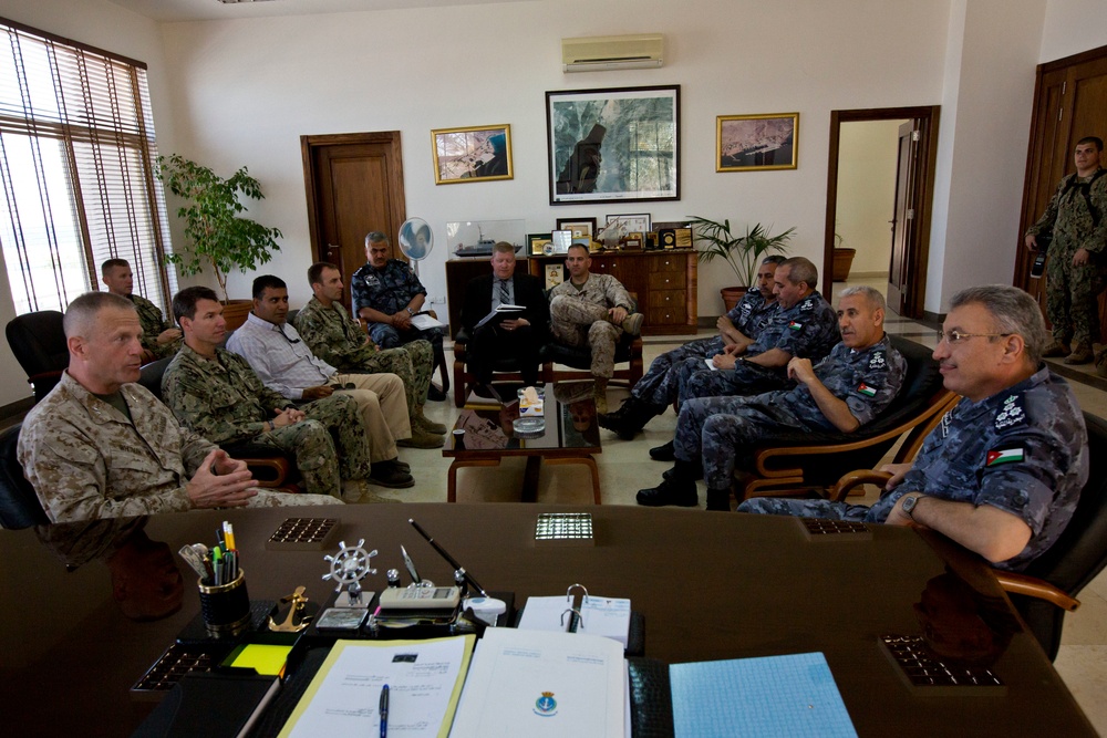 US Marine general visits Naval Base in Jordan