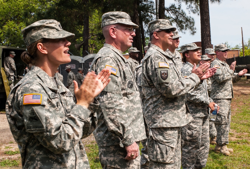 2015 US Army Reserve Best Warrior Competition: Obstacle course