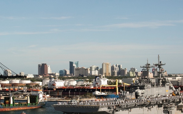 Marines, sailors arrive for Fleet Week in south Florida