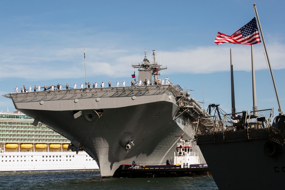 Marines, sailors arrive for Fleet Week in south Florida