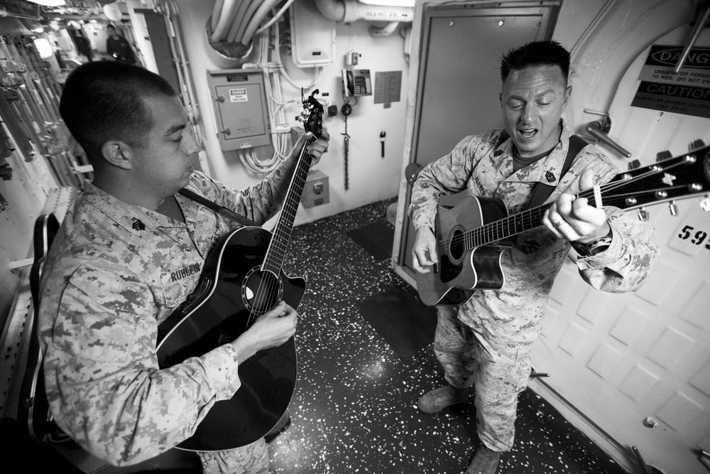 An unlikely Marine duet