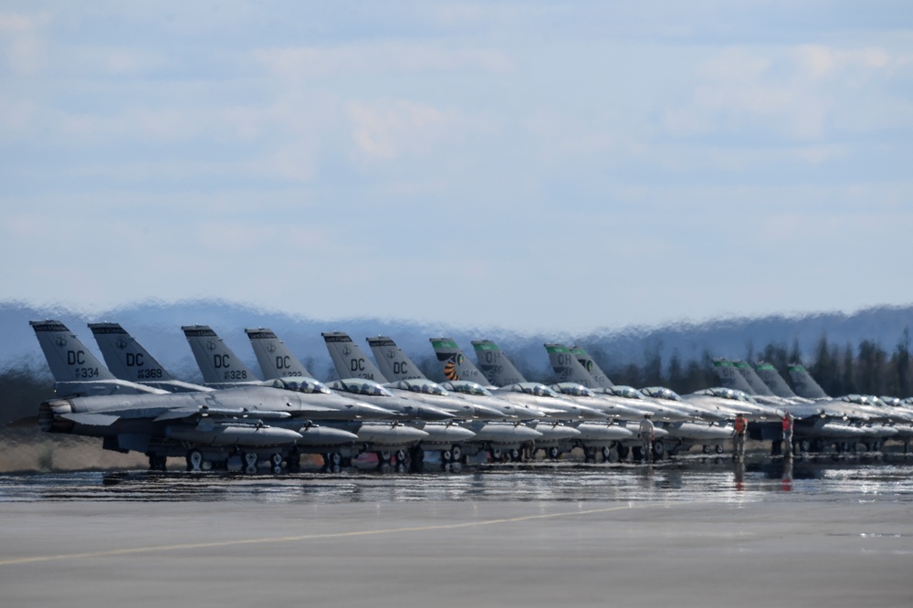 RED FLAG-Alaska 15-2 participants launch for training