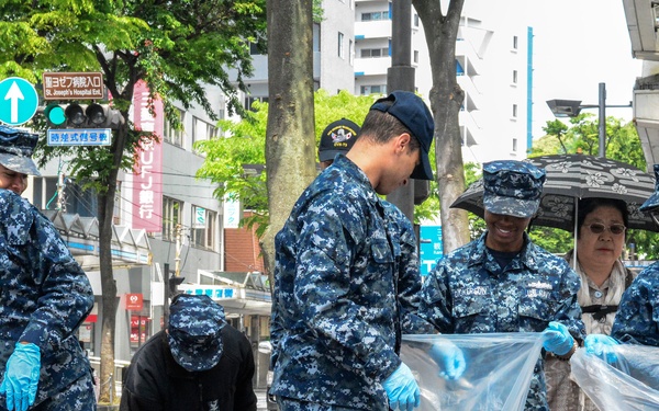 USS George Washington Yokosuka city cleanup COMREL