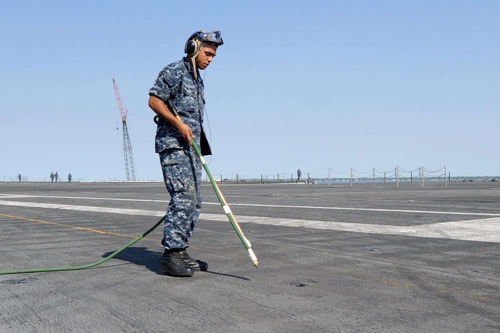 USS George H.W. Bush operations