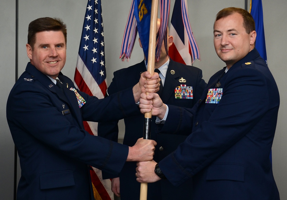 727th AMS changes command