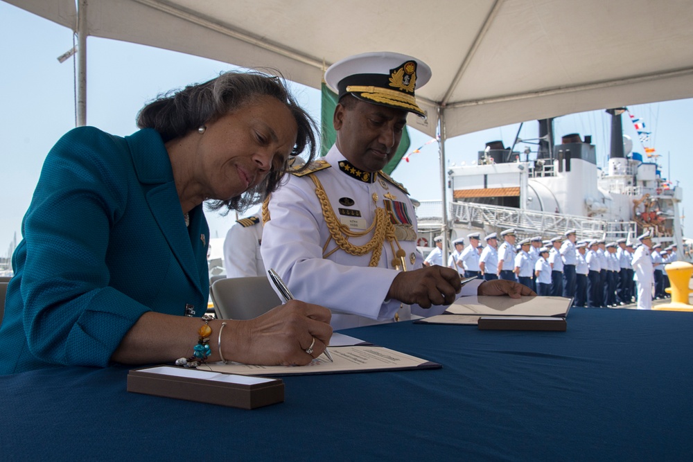 Cutter Rush transfers to Bangladesh navy