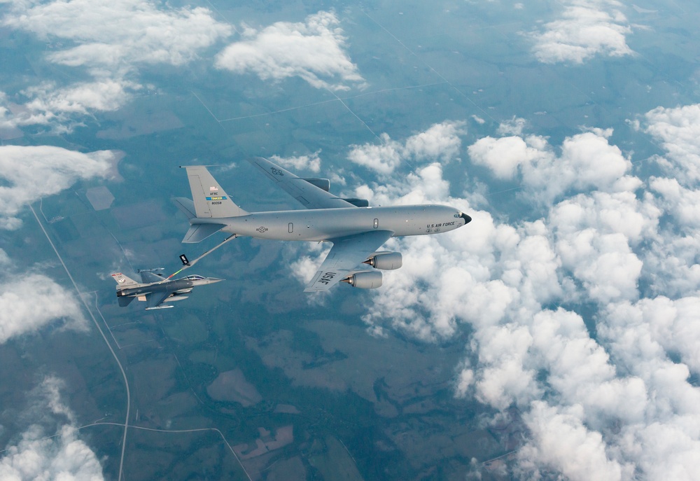 Tulsa ANG air refueling