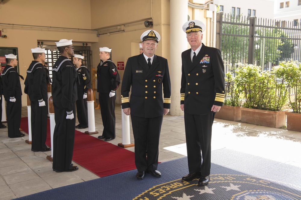 Chief of the Royal Norwegian navy visits Naval Support Activity Naples