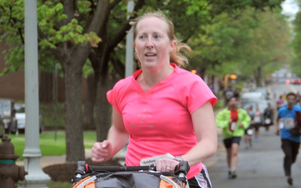 Runners, walkers rock and reel to Fort Myer FMWR’s latest race