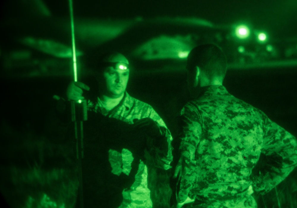 JTF-505, Canadians, Nepalese test runway integrity of Nepal's international airport after quake