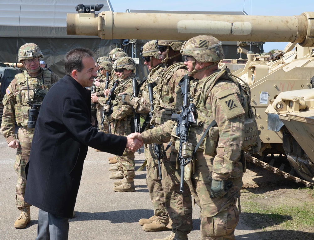 US Ambassador visits US, NATO troops in Poland