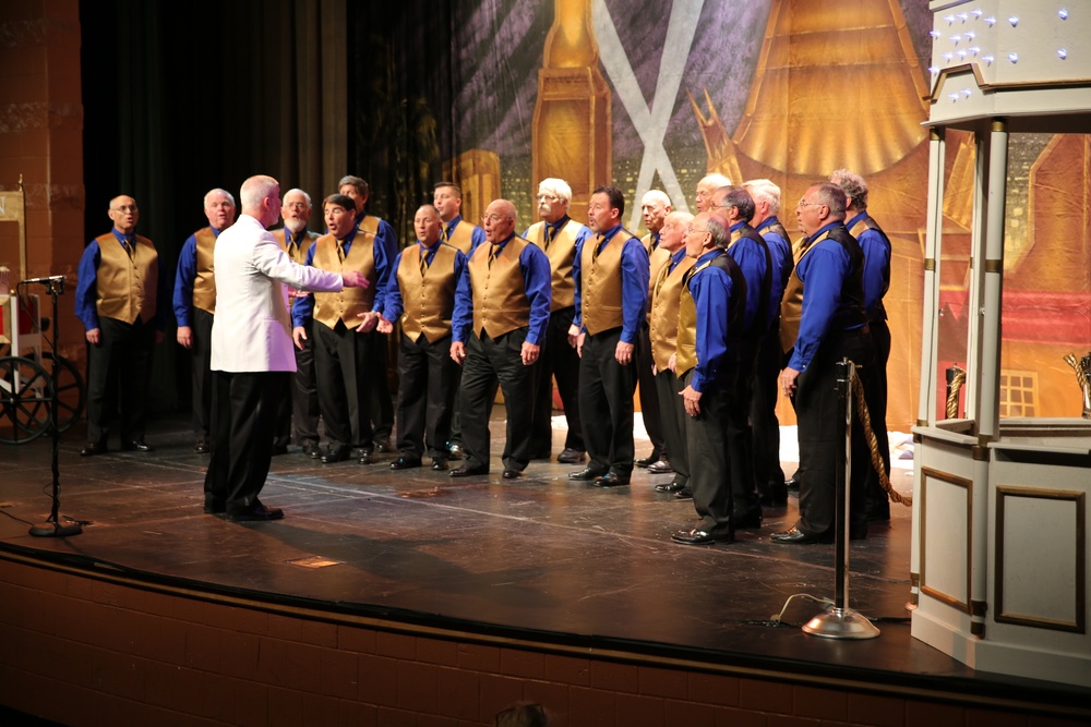 Harbormasters croon at Beaufort High