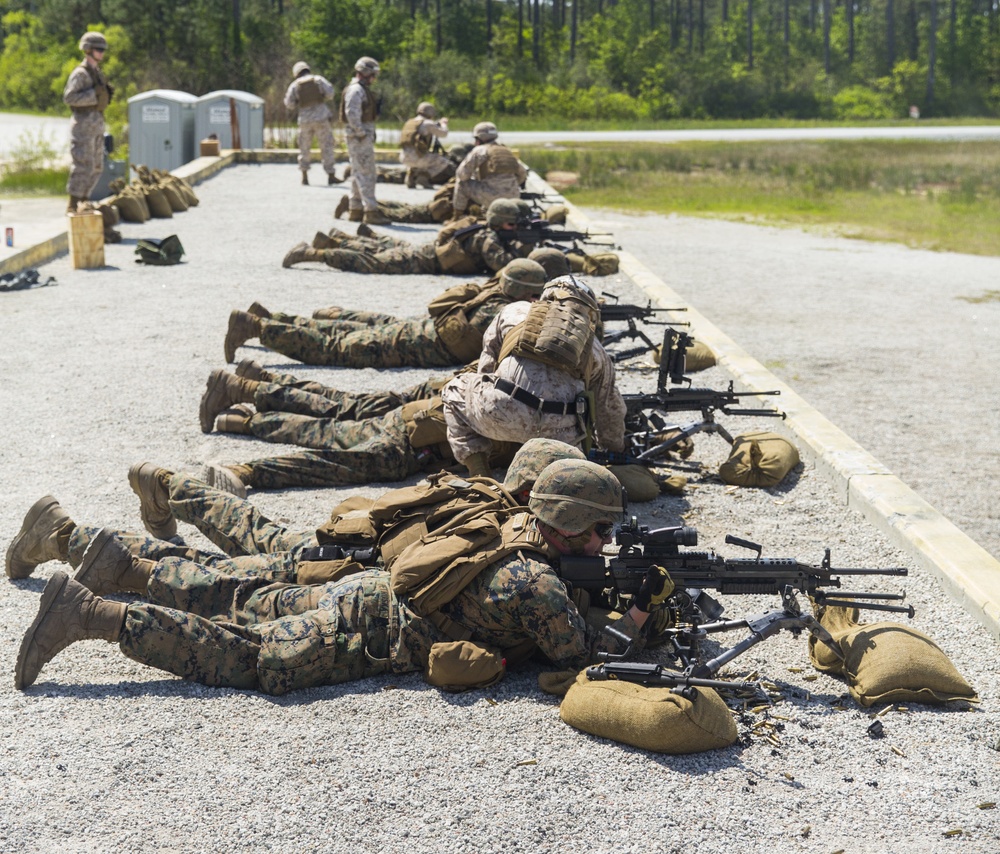Marines complete advanced M240B Machine Gun course
