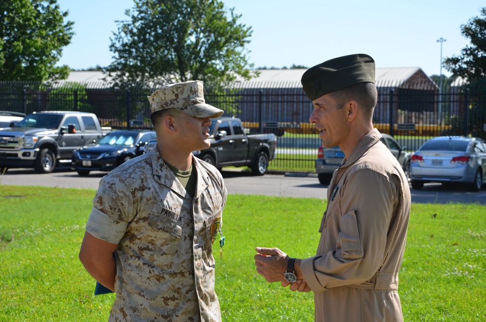 Medal presented to heroic Marine