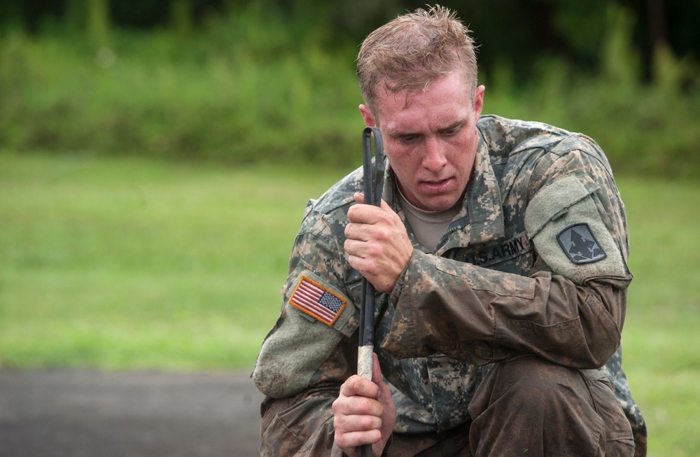 USARNG soldiers compete during Region VII Best Warrior Competition