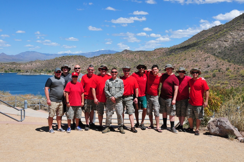 Arizona’s tanker aircrews test water survival skills