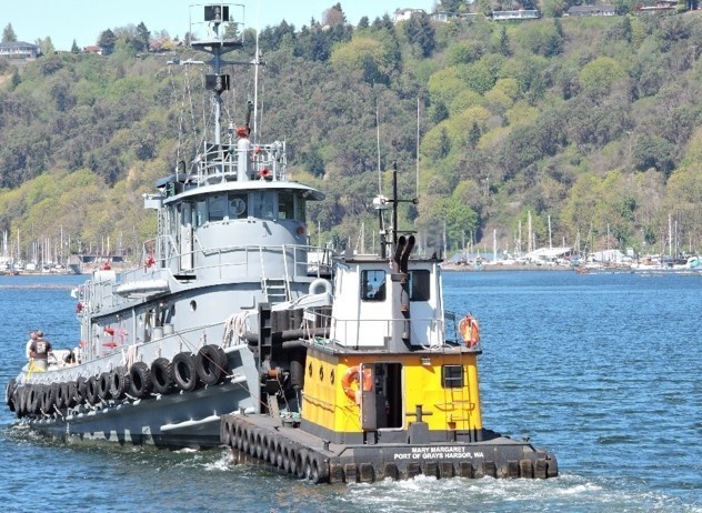 Last remaining 100-foot (FLT III) tug boat in the US Army Reserve fleet removed from the Bishop Reserve Center at the Port of Tacoma, Wash.