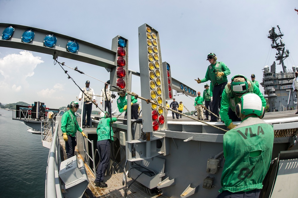 USS George Washington barricade drill