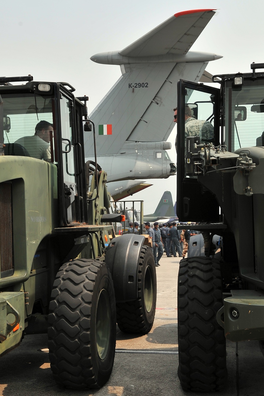 Nepalese Army, USAF work with Bangladesh, Indian Air Forces to process relief supplies