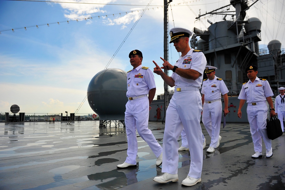 USS Blue Ridge tour