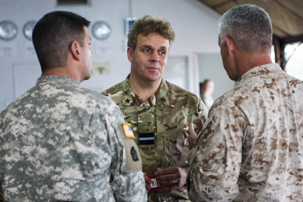 Royal service members visit JTF 505 command center