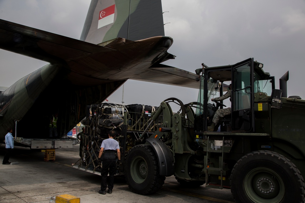 US Forces work alongside partner nations to deliver supplies to Nepal