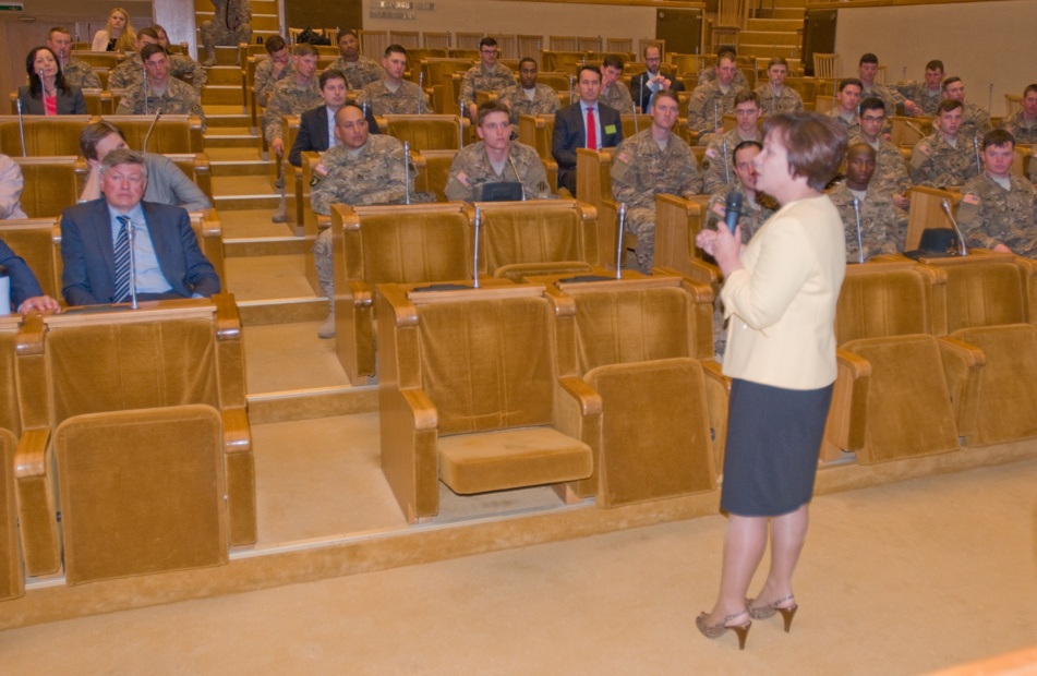 US Soldiers welcomed at first ever visit to Lithuanian Parliament