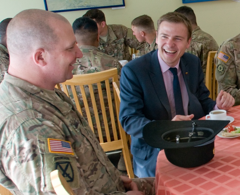 US Soldiers welcomed at first ever visit to Lithuanian Parliament