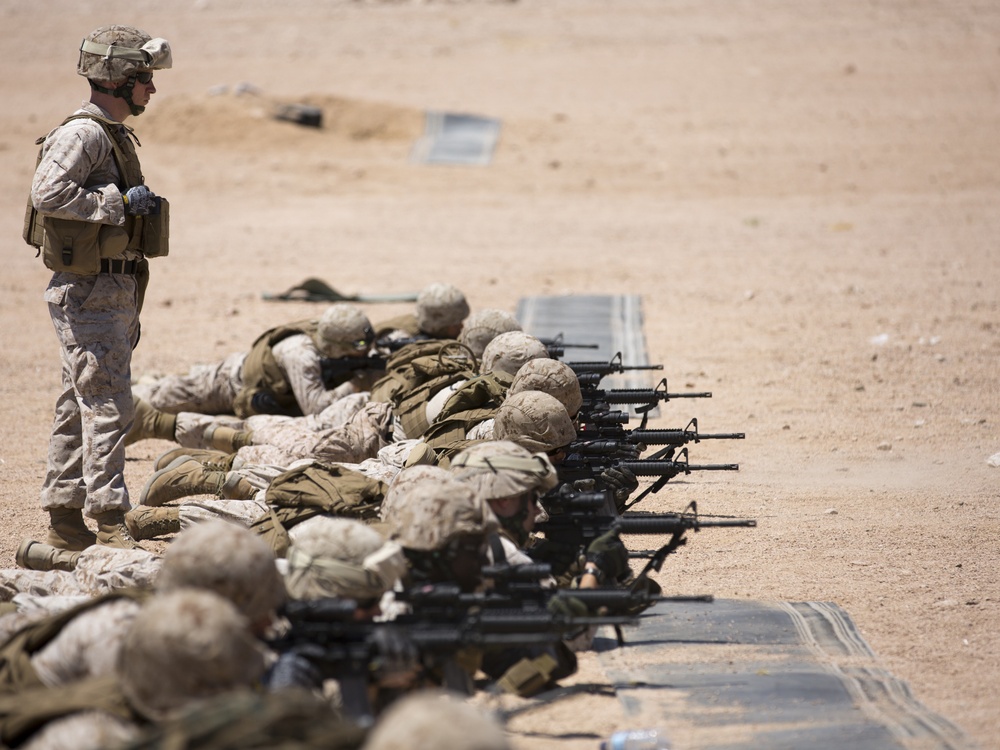 US Marines fine tune their marksmanship skills in Jordan