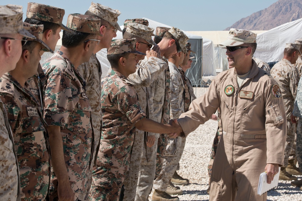 US Army, Jordanian generals visit troops