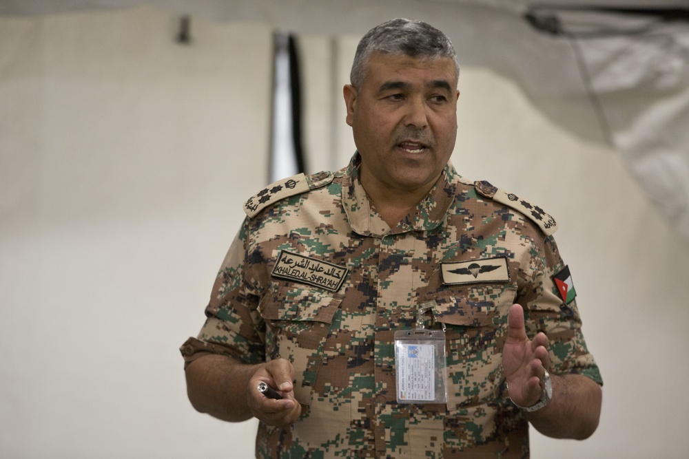 US Army, Jordanian generals visit troops