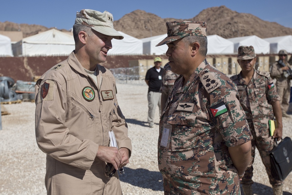 US Army, Jordanian generals visit troops