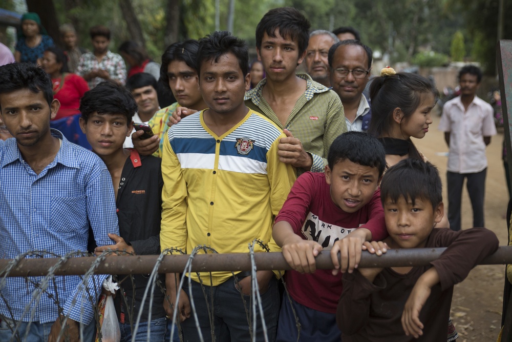 U.S. Marines drop off Supplies in Dhadingbesi, Nepal