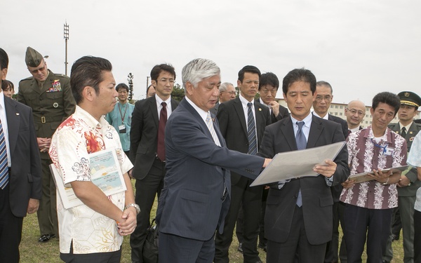 Japan Minister of Defense Nakatani makes first visit to Okinawa