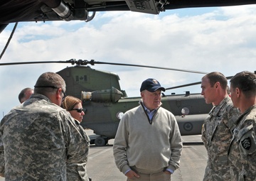 United States ambassador to Canada visits Oregon Soldiers during Exercise Maple Resolve