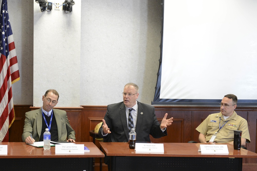 DSD visits War College