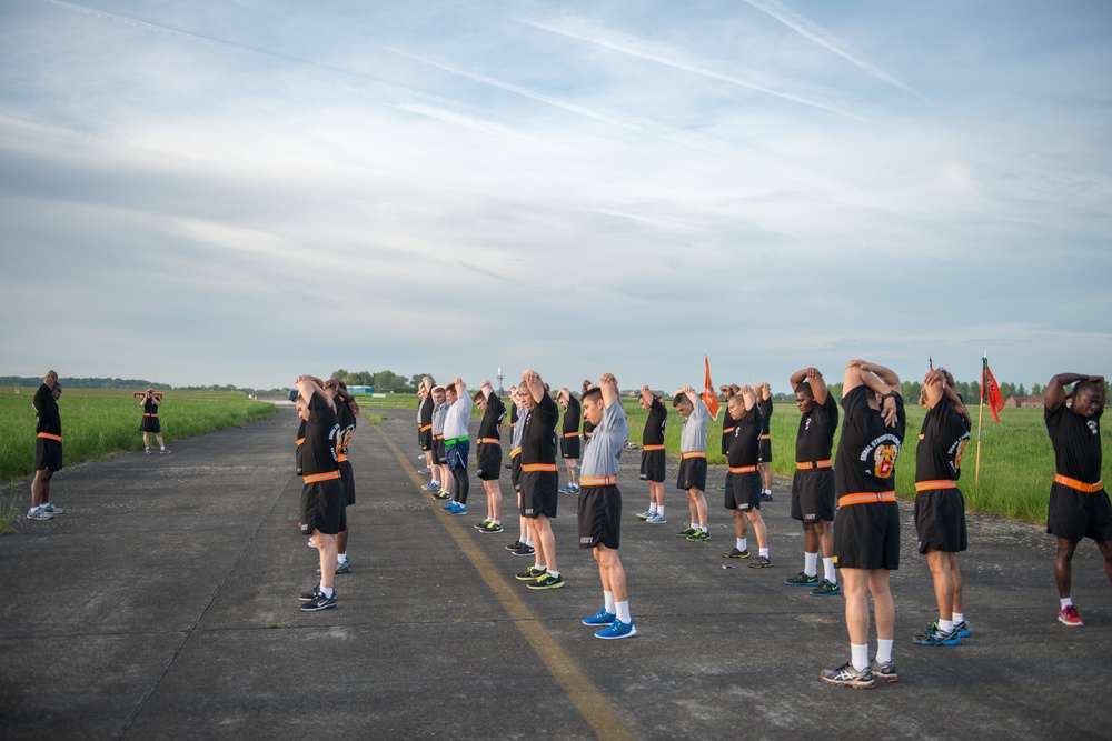 Regimental run kicks off Signal Week in Belgium