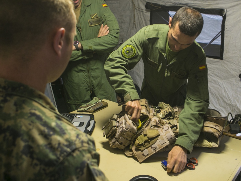 US, Spanish Marines team up, train for explosives disposal