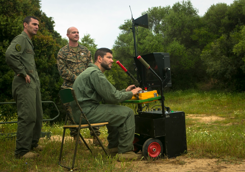 US, Spanish Marines team up, train for explosives disposal