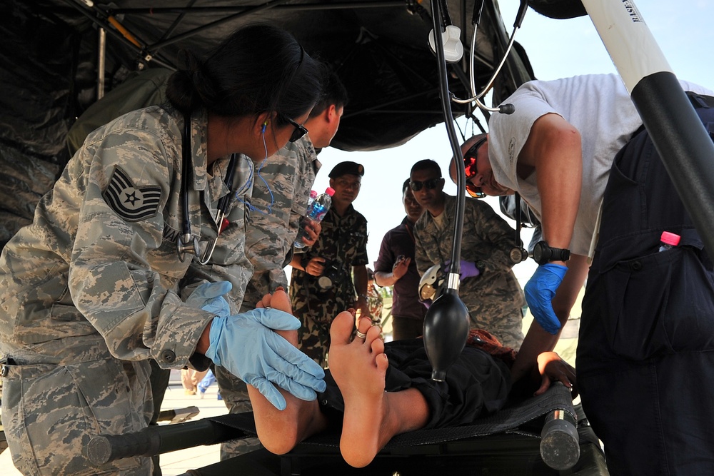 Nepalese army, Joint Task Force 505 treat victims after second earthquake rattles Nepal
