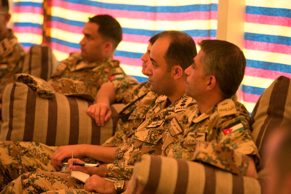 US Marines teach rank structure, roles to Jordanian forces