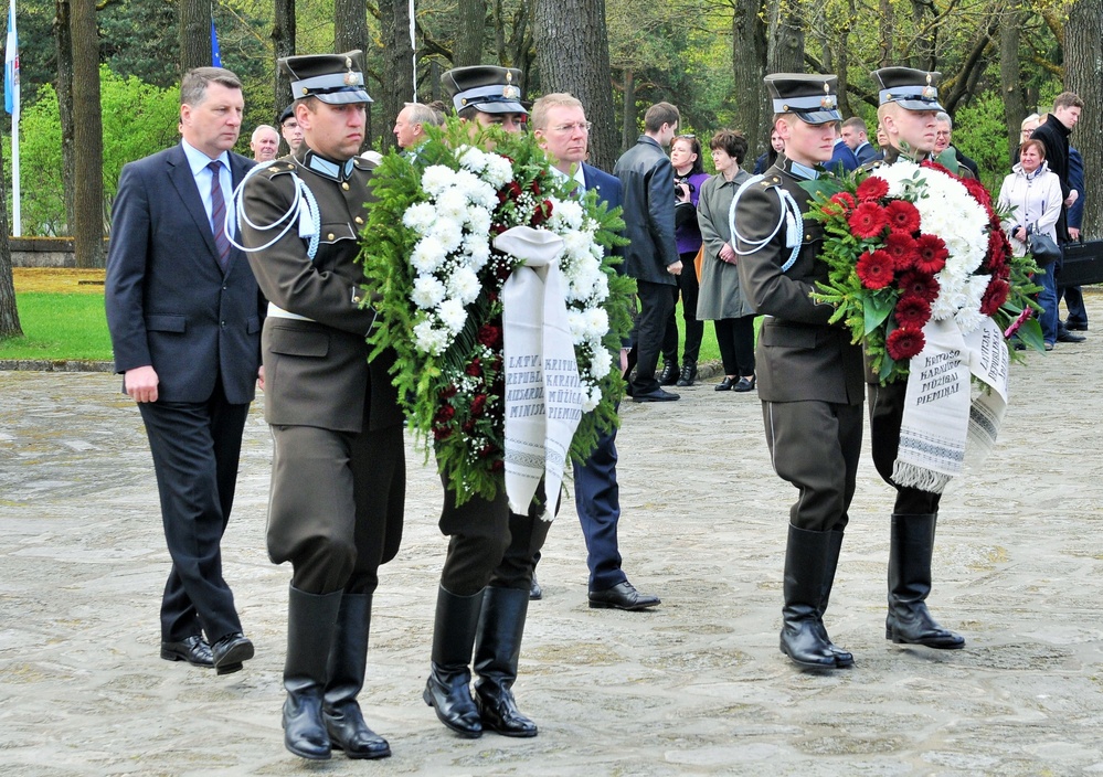 2-7 Infantry honors memory of Victory in Europe Day