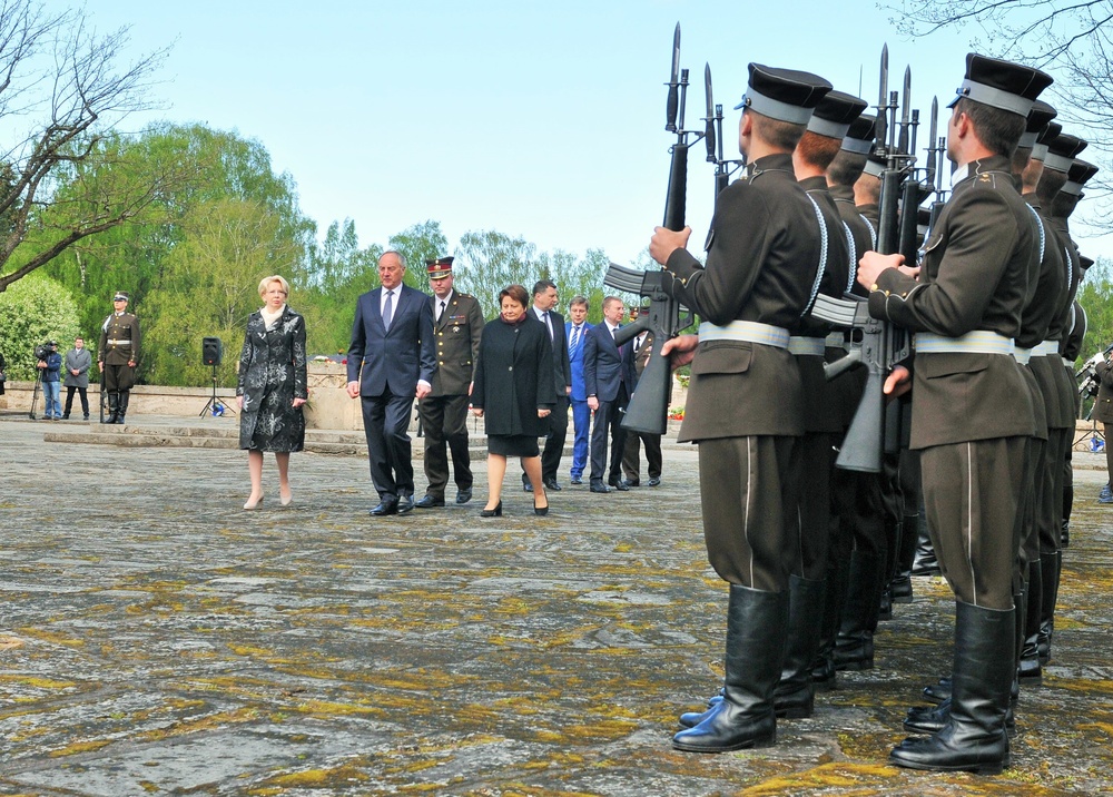 2-7 Infantry honors memory of Victory in Europe Day