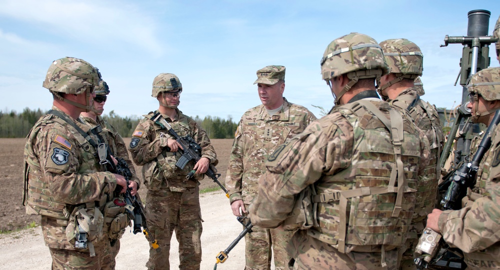 US Army Europe leader visits Team Estonia