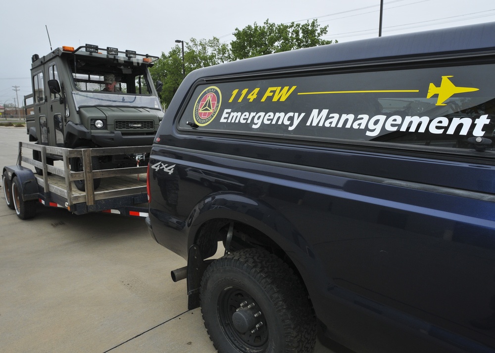SD Air National Guard provides relief to Delmont after tornado